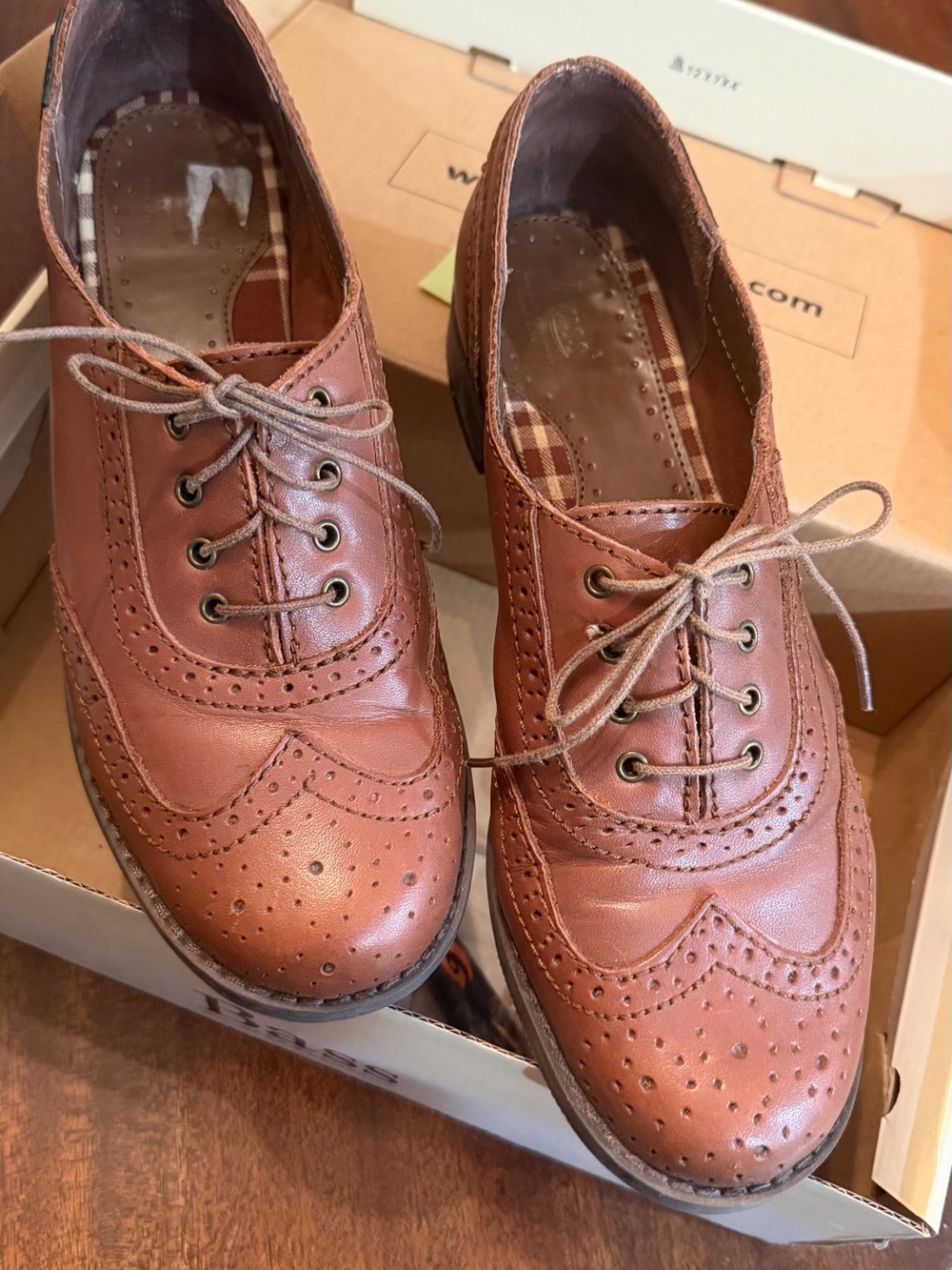 G.H. Bass Leather Wingtip Oxfords Vintage Brown Brogue Lace Up Shoes Women's 8.5